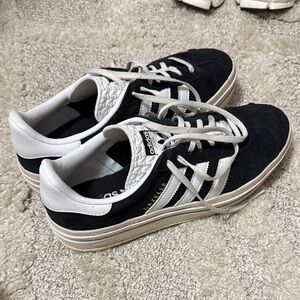 Adidas Gazelle Platform Sneakers